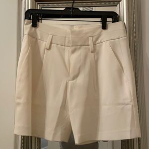 Beautiful dress shorts.